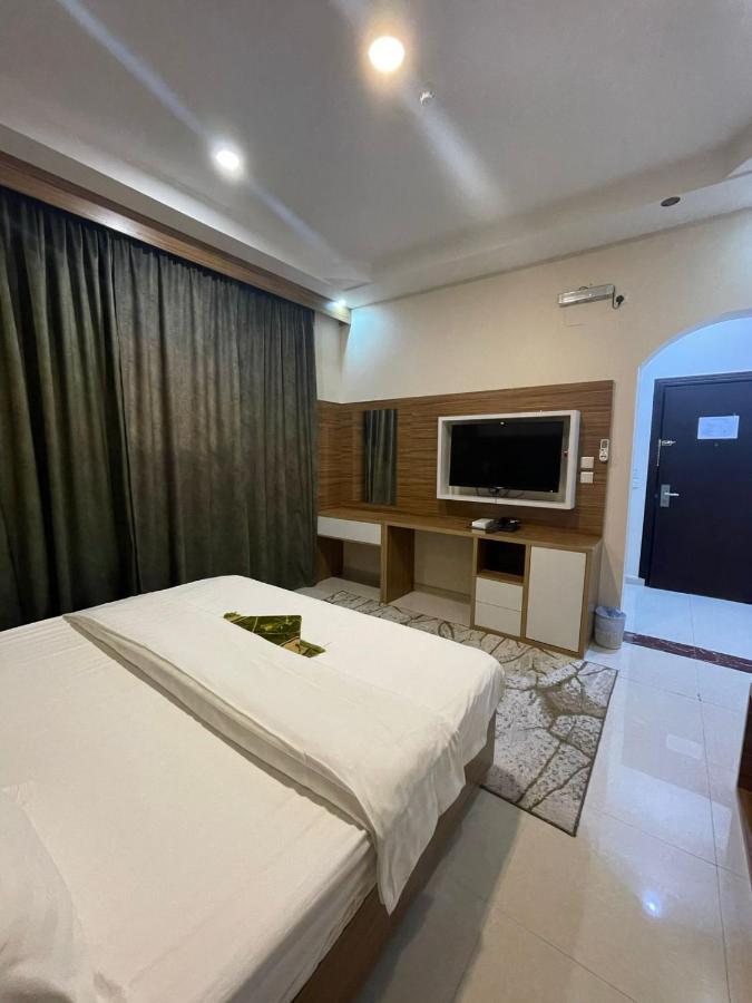 Orient House Aparthotel Хаил Екстериор снимка