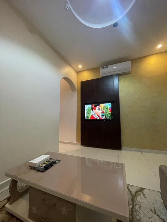 Orient House Aparthotel Хаил Екстериор снимка