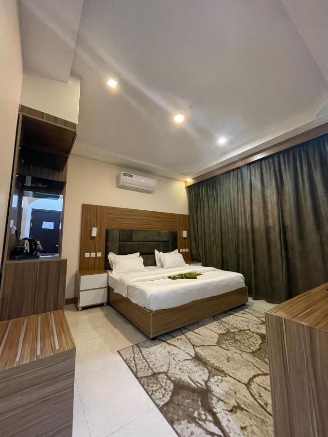 Orient House Aparthotel Хаил Екстериор снимка
