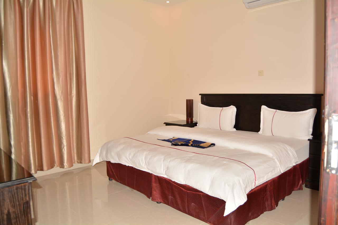 Orient House Aparthotel Хаил Екстериор снимка